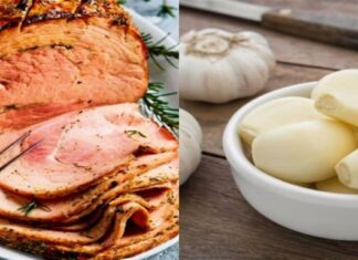 Αλειμμένο κρέας με σάλτσα σκόρδου: Η ακαταμάχητη συνταγή για τις γιορτικές μέρες που θα λατρέψουν όλοι