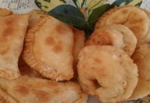 Μας τρέχουν τα σάλια: Η πιο νόστιμη συνταγή για τυροπιτάκια με Philadelphia