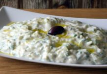 Η απόλυτη συνταγή για το πιο δροσιστικό τζατζίκι – Δεν πρέπει να λείπει από το τραπέζι σας
