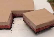 Τριπλή “κόλαση”: Γλυκό ψυγείου με τρεις στρώσεις σοκολάτας, φράουλας και μπισκότου που θα απογειώσουν τον ουρανίσκο σας