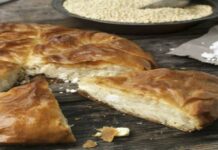 Τυρόπιτα του Βαρνάβα: Λαχταριστή πίτα με φέτα και άλλα 5 υλικά έτοιμη σε 30′