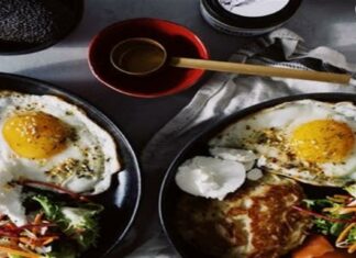 Έβαλε ψωμί του τοστ με αυγό σε ένα τηγάνι και έφαγε το καλύτερο πρωινό της ζωής του