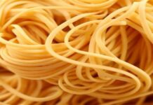 Βράσιμο μακαρονιών: Το “περιττό” υλικό που επηρεάζει το τελικό αποτέλεσμα