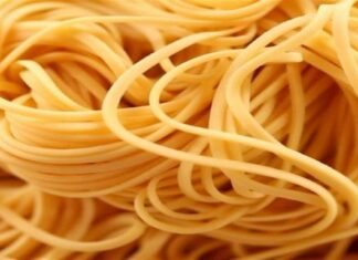 Βράσιμο μακαρονιών: Το “περιττό” υλικό που επηρεάζει το τελικό αποτέλεσμα