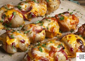 Άκης Πετρετζίκης: Baby potato sticks