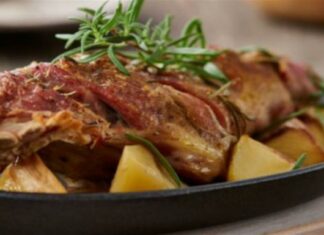 Αρχαιοελληνικό αρνάκι με μπόλικο λεμόνι από την Βέφα Αλεξιάδου – Είναι για “μερακλήδες”