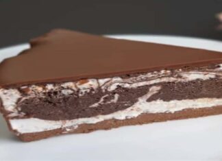 Σοκολατο – κόλαση: Γλυκό ψυγείου με τυρί κρέμα, σοκολάτα και γκοφρέτες έτοιμο σε 5′