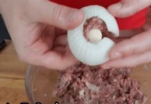 Γέμισε ένα κρεμμύδι με κιμά και πρόσθεσε τυρί…Θα σας τρέξουν τα σάλια!