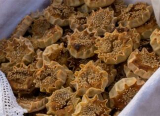 Λυχναράκια Πάρου με κανέλα από την Αργυρώ Μπαρμπαρίγου – Μοναδική αυθεντική παραδοσιακή συνταγή