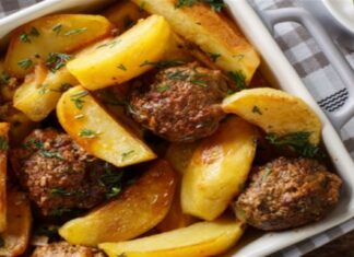 Βάζει βούτυρο στα μπιφτέκια και μετά τα ρίχνει στον φούρνο – Μοναδικό αποτέλεσμα