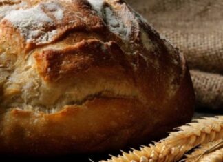 Τραγανό και αφράτο – Το κόλπο για να φτιάξεις το καλύτερο ψωμί στο σπίτι