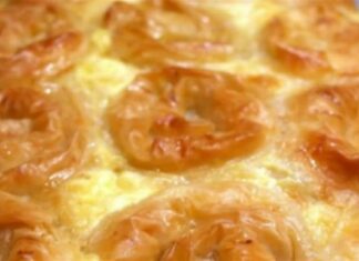 Πεντανόστιμη συνταγή: Εύκολη πολίτικη τυρόπιτα από την Βέφα Αλεξιάδου