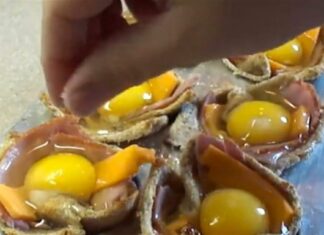 Γεμίζει ψωμί του τοστ με αυγό και μπέικον…Αυτό που έκανε μέσα σε λίγα λεπτά είναι εκπληκτικό