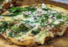 Γρήγορη σπανακόπιτα στην τοστιέρα έτοιμη σε 10 λεπτά
