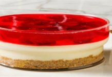 Πάμφθηνο γλυκό ψυγείου με 5 υλικά έτοιμο στο λεπτό