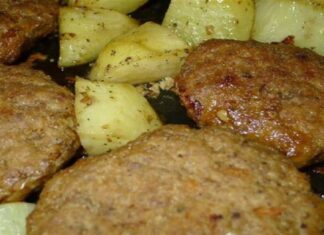 Αρκεί ένα κουταλάκι: Με αυτό το καθημερινό υλικό θα απογειώσετε τα μπιφτέκια σας!