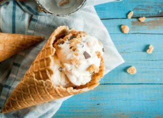 Θα σας δροσίσει όσο κανένα άλλο – Φτιάξτε μόνοι σας παγωτό γιαούρτι μέσα σε μισή μόλις ώρα