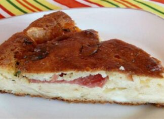 Εύκολη τυρόπιτα με αλλαντικά!