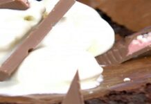 Μαλακό μπισκότο brownie γίγας με παγωτό βανίλια!