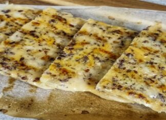 Νηστίσιμη τυρόπιτα με vegan τυρί και άλλα 2 υλικά έτοιμη σε χρόνο ρεκόρ