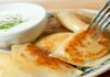 Κρατηθείτε και μην τα φάτε όλα: Πολωνικά pierogi γεμιστά με πατάτα