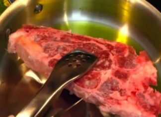 Βάζει μια παγωμένη μπριζόλα σε καuτό ελαιόλαδο και… Σίγουρα το κάνατε λάθος!